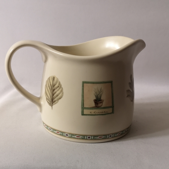 Large Pfaltzgraff Portfolio Sauce Pitcher with Handle, Naturewood, Made in US - Picture 3 of 5